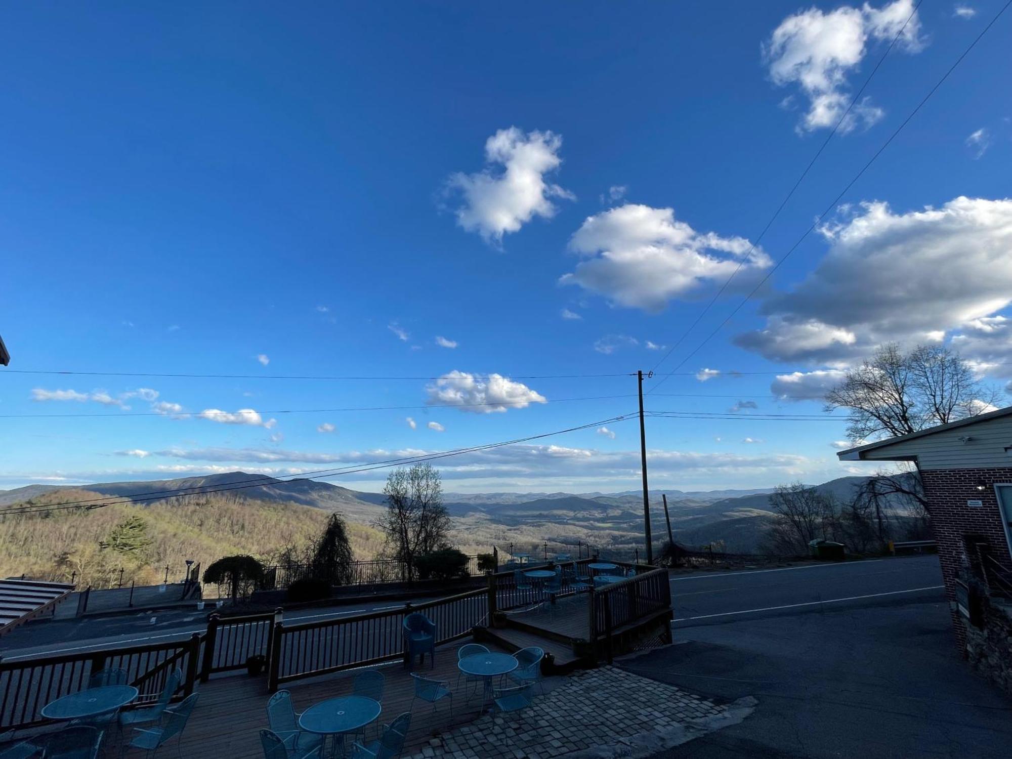 Skyline Village Inn Spruce Pine Esterno foto