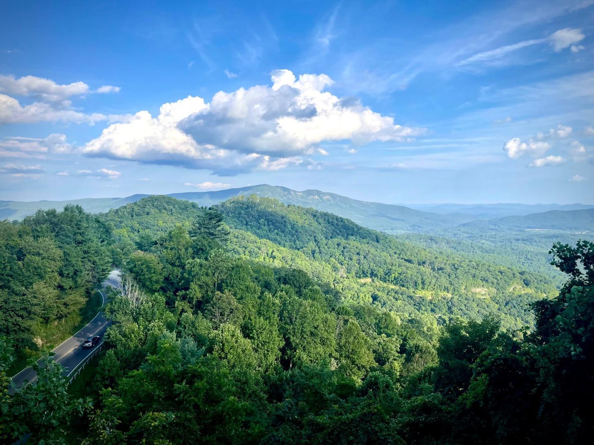 Skyline Village Inn Spruce Pine Esterno foto