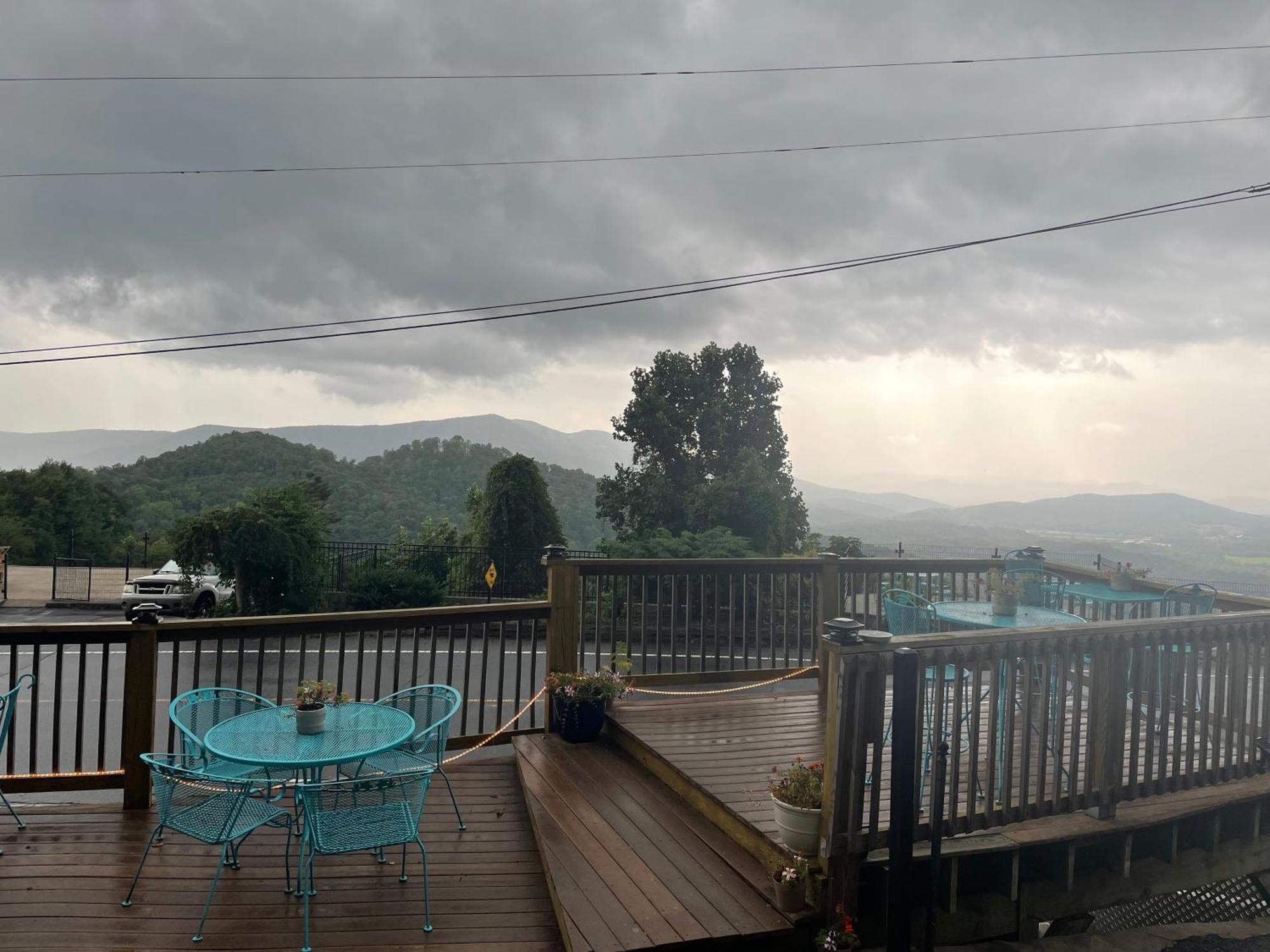 Skyline Village Inn Spruce Pine Esterno foto